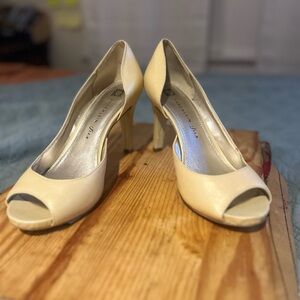 Anne Klein Cream Heels with Elegant Style